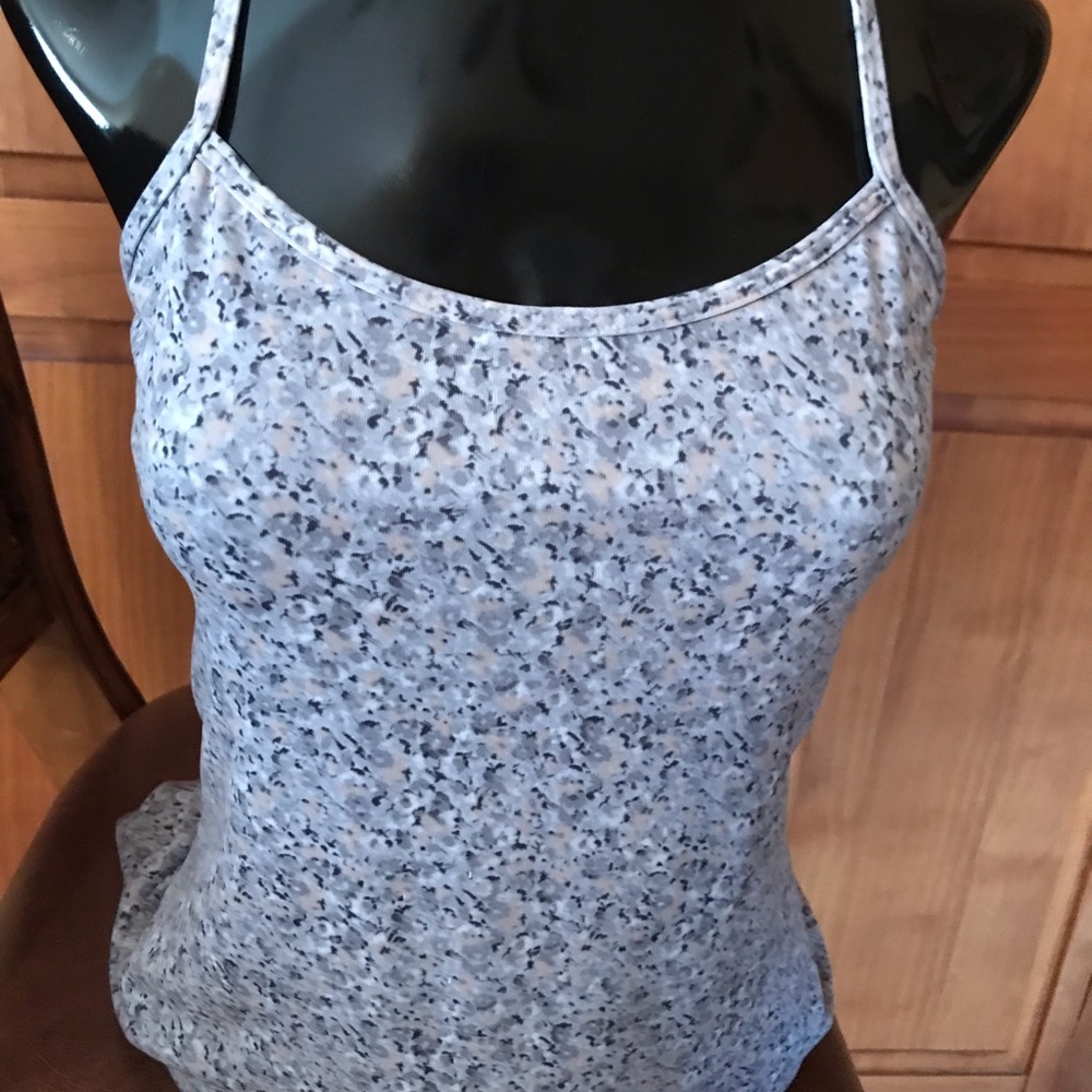 Lululemon y tank